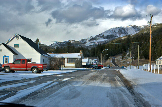 File:Brocket, Alberta .jpg