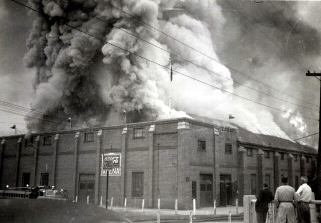 File:Fire Hambly Arena 3.jpg