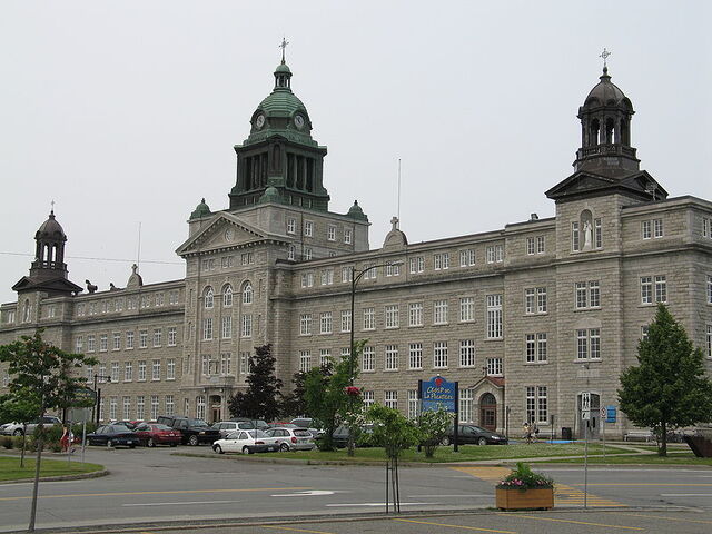File:La Pocatière, Quebec.jpg
