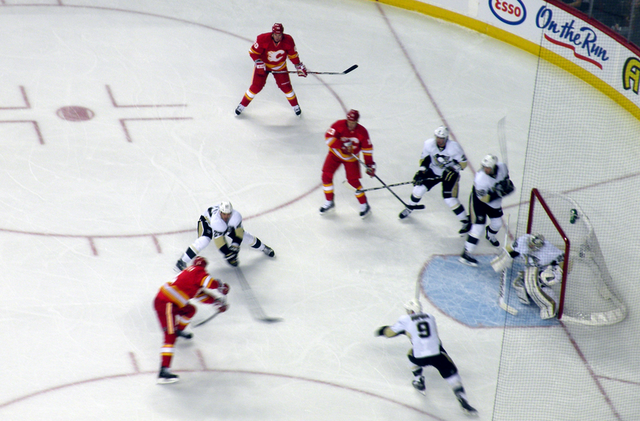 File:111008 Flames v Penguins.png