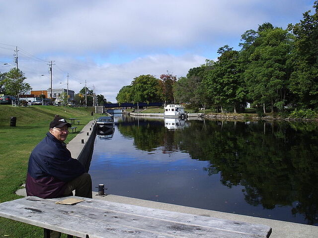 File:Bobcaygeon, Ontario.jpg