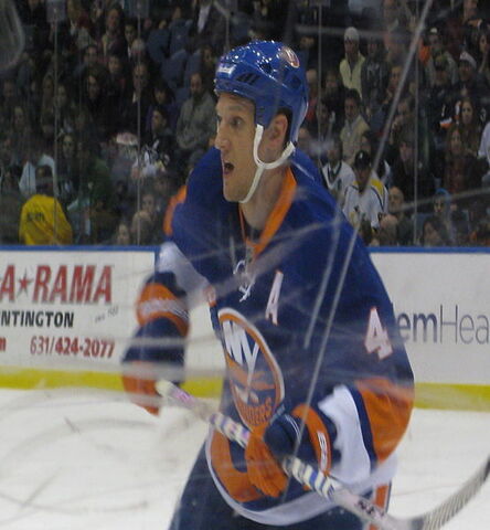 File:Mark Eaton NYI.jpg