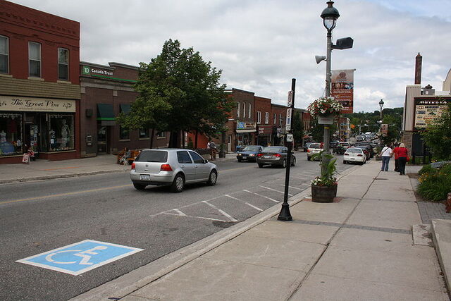 File:Huntsville, Ontario.jpg