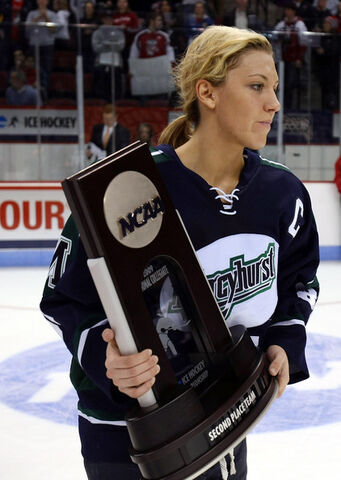 File:Agosta FrozenFourTrophy2009.jpg