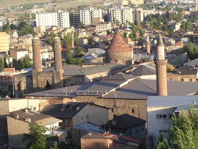 File:Erzurum.jpg