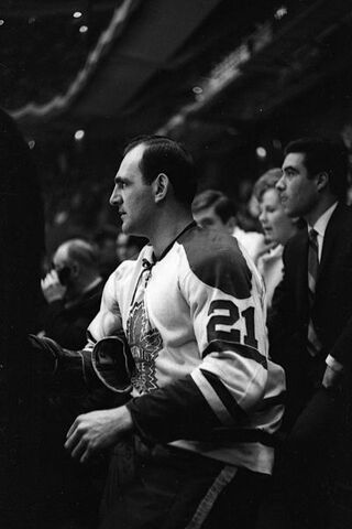 File:BobbyBaun 05.jpg