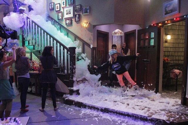 File:StuntSnow2.jpg