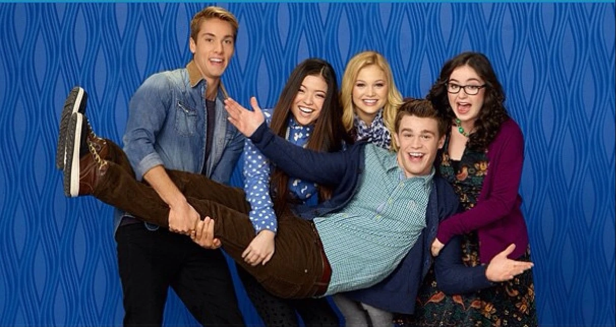 близнецы 20 год. близнецы 20 год. близнецы 20 год. фильм где 2 девушки близнеца на новый год поменялись. близнецы непохожие друг на друга.