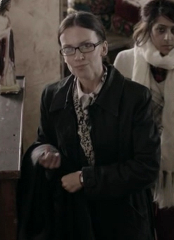 File:Unknown girl worker.png