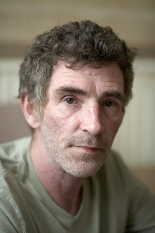 File:Steve Evets.jpg