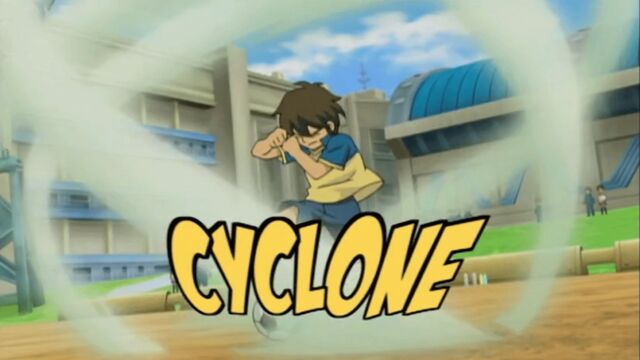 Fichier:1000px-Cyclone-3.jpg