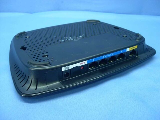 File:Linksys E1000 v2.0 FCCc.jpg