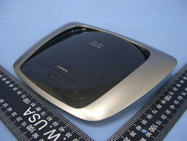 File:Linksys E2000 v1.0 FCCa.jpg