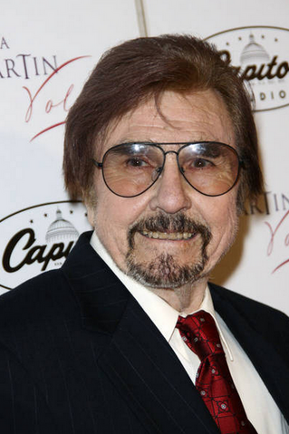 File:Gary Owens.png