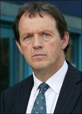 File:Kevin Whately as Lewis.jpg