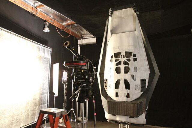 File:Behind the scenes 4.jpg