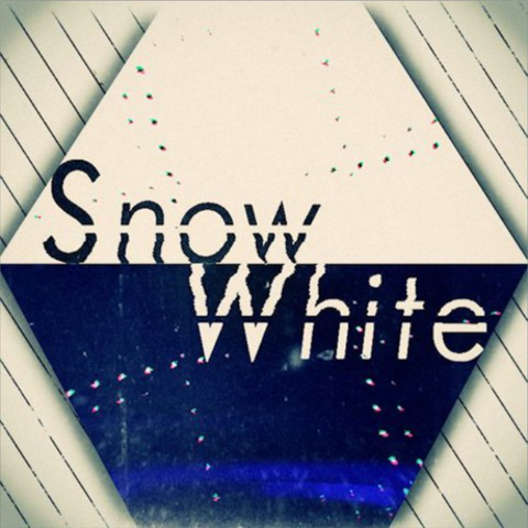 File:Snow White.png