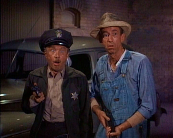 File:Grover and charlie.jpg