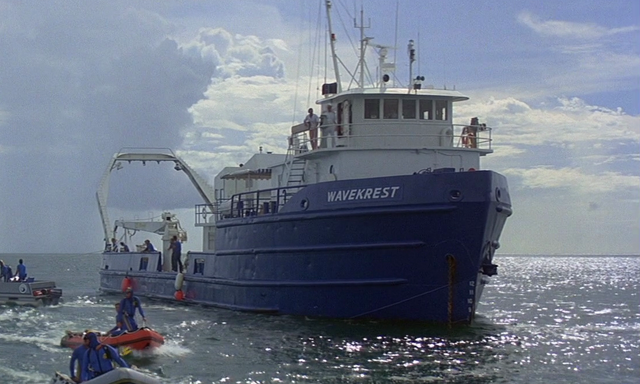 File:The Wavekrest.png