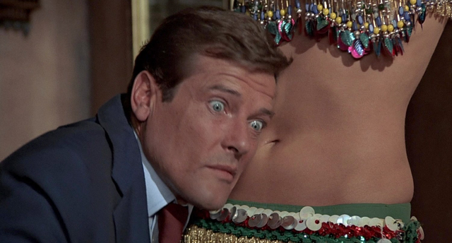 File:The-man-with-the-golden-gun-85.png