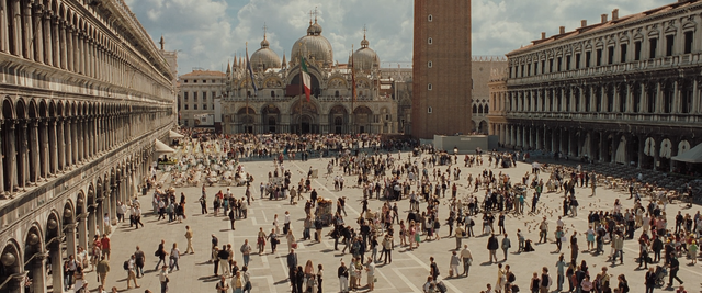 File:Casino Royale (137).png