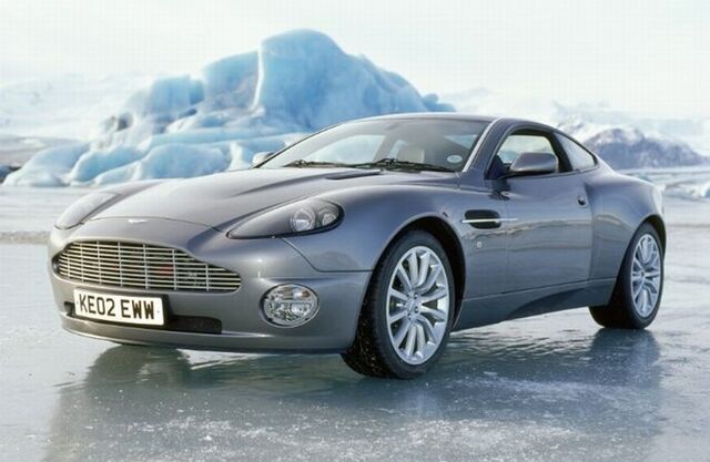 File:Aston Martin V12 Vanquish.jpg