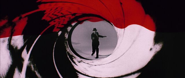 File:You Only Live Twice - Gun Barrel.jpg