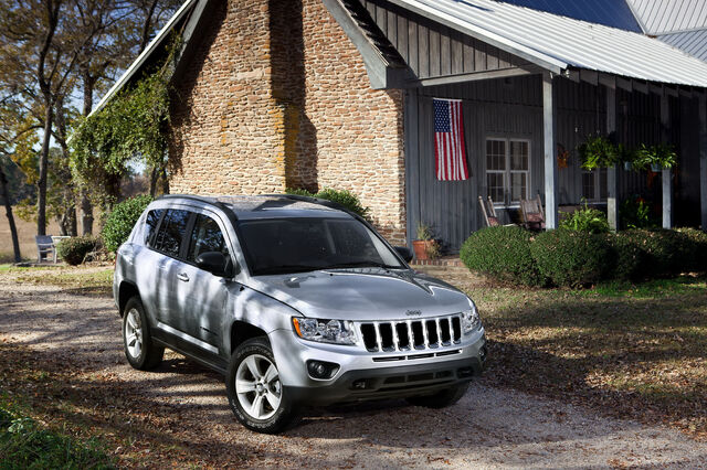 File:2011-Jeep-Compass-22.jpg