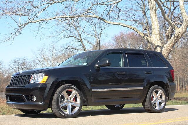 File:2010 Jeep SRT8.jpg