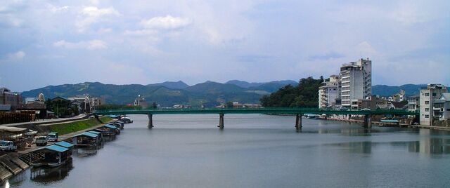 File:Hita Mikuma River.jpg