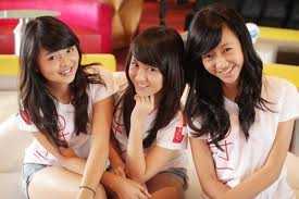 File:We are friend 2.jpg