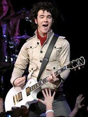 Kevin Jonas.jpg