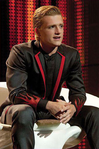 File:Peeta interview.jpg