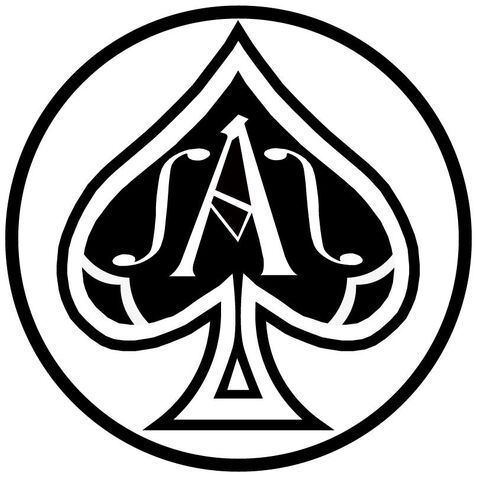 Archivo:Smoking Aces.jpg
