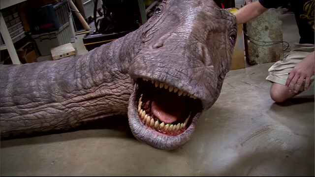 File:Apatosaur robot.jpg