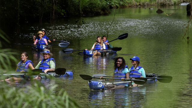 File:Cruise-kayakers-large.jpg