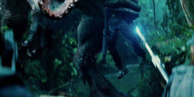 File:Jurassic-World-Trailer-Still-35-700x352.jpg