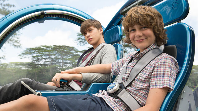 File:Gyrosphere-passengers.jpg