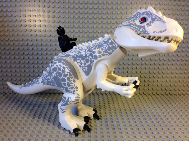 File:LEGO-Jurassic-World-D-Rex-Diabolus-Rex-Figure-2-e1416115920147.png