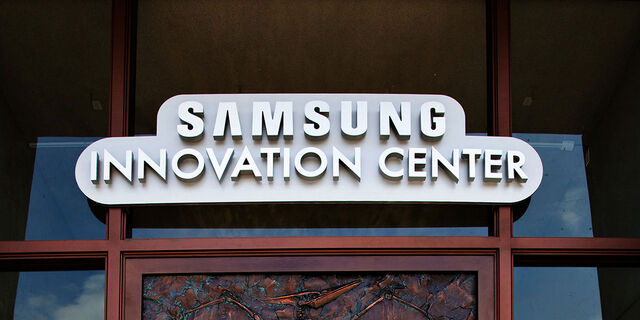 File:Innovation-center gallery1.jpg