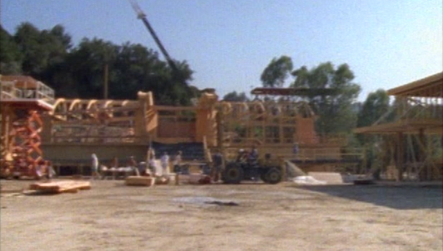 File:Worker-village-constr-1024x579.png