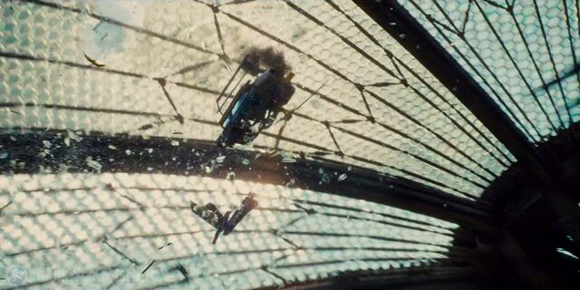 File:Jurassicworld-global-trailer-44.jpg