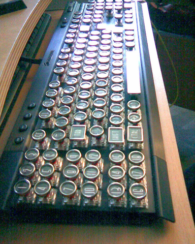File:Corsair Vengeance K95 RGB Datamancer.png