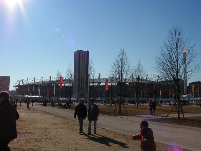 Plik:Olympic-Stadium-Turin.jpg