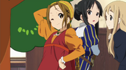 Ritsu as Juliet