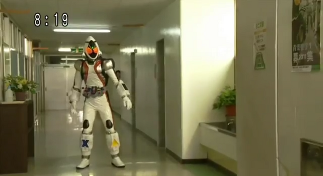 File:Fourze First Appearance.png
