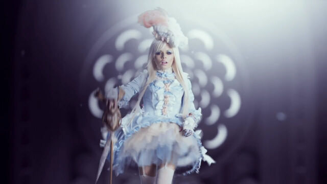 Archivo:Kerli Tea Party 1.jpg