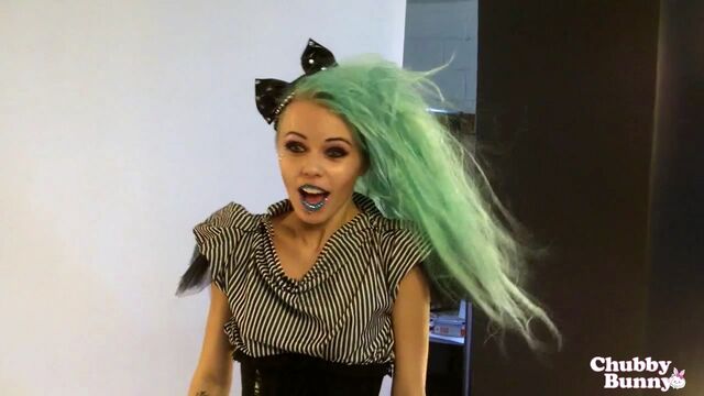 File:Kerli Chubby Bunny 2.jpg