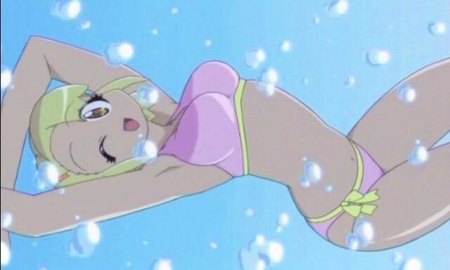 Archivo:Angolmoisswimsuit.jpg