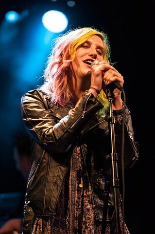 File:Kesha april 4 2014.jpg